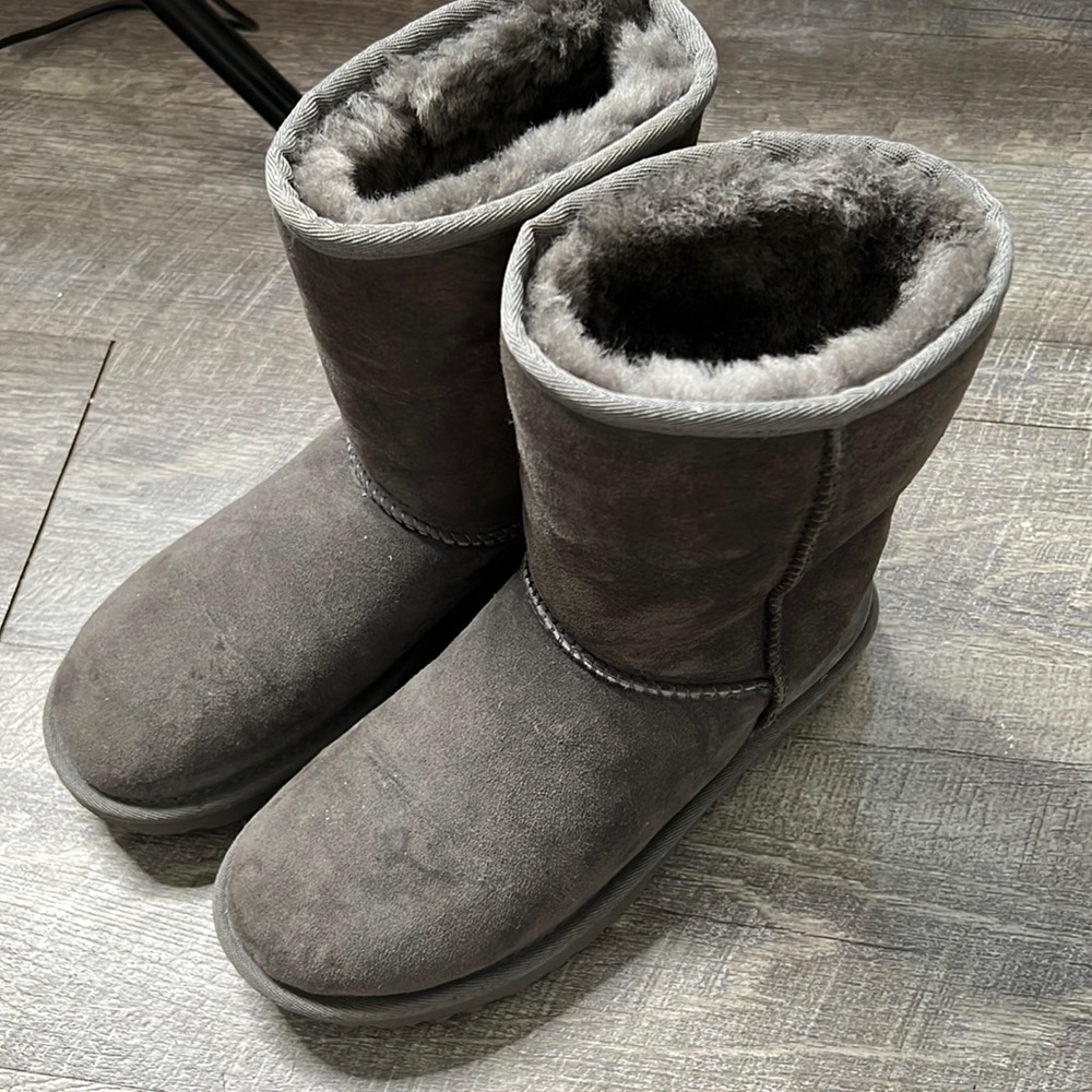 Barely Worn Still Fluffy On Inside - image 1